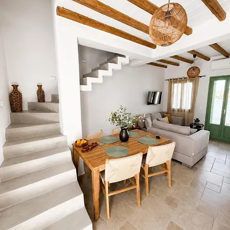 Sofia Traditional Cycladic Living * Parikia (Paros)