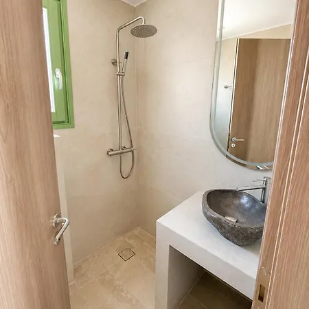 Sofia Traditional Cycladic Living Villa Parikia (Paros)